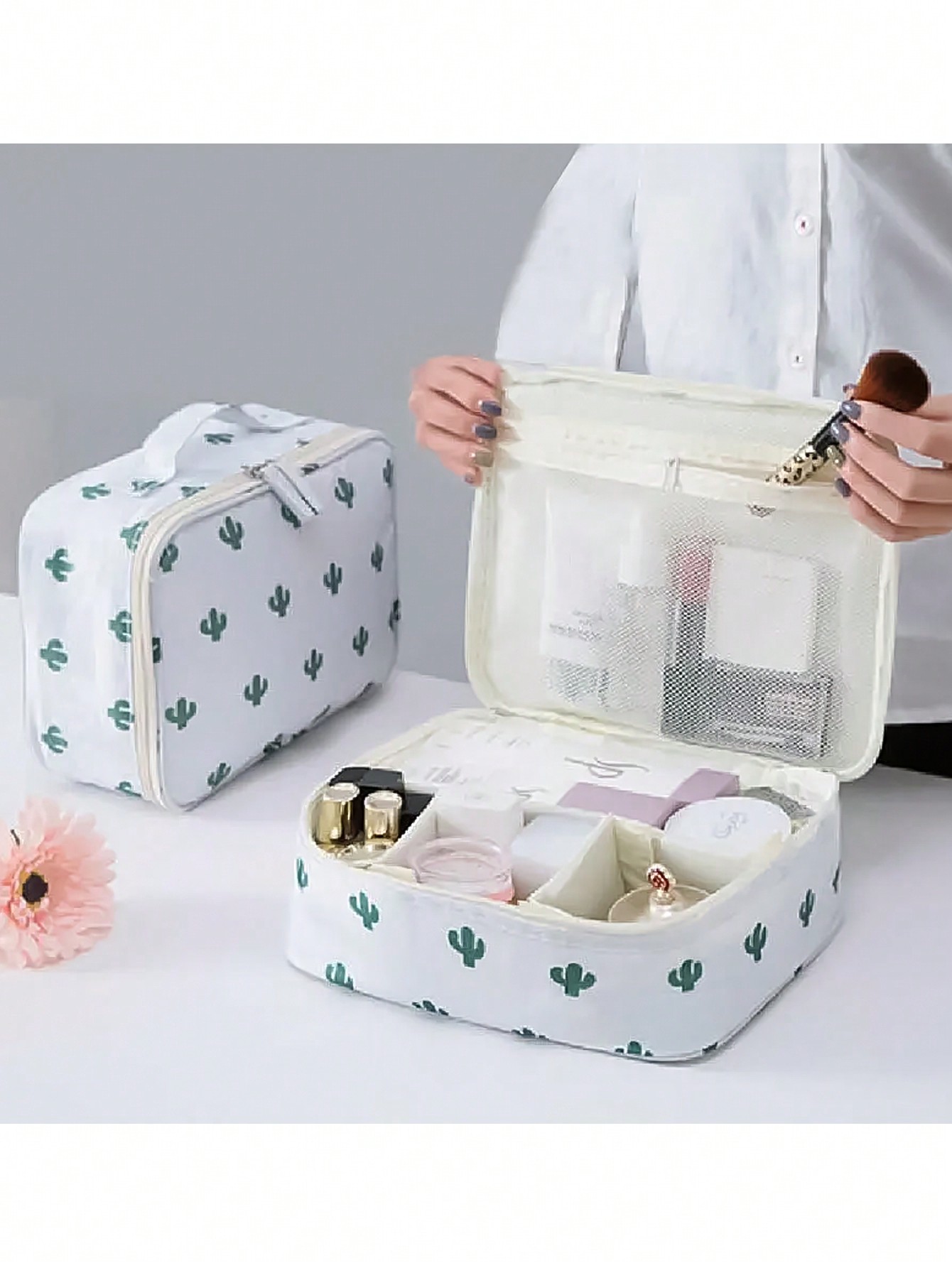 Beauty Makeup Bag - 1 Buah Tas Kosmetik Tahan Air