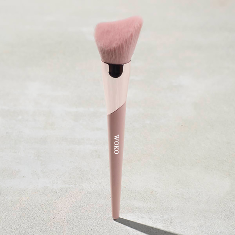 1 Buah Kuas Rias Wajah Kontur  - Fenty Beauty Makeup Highlighter ulasan dan harga